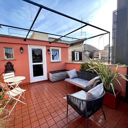 New! Uptown Terraces * Rome